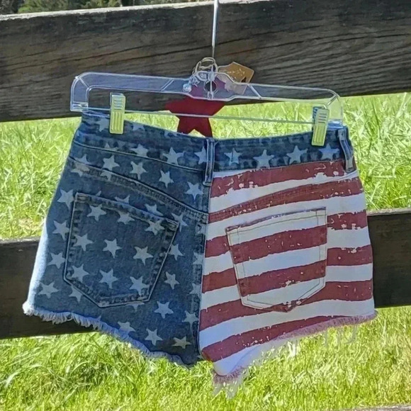 "America" shorts ! ❤️🤍💙 by BullHead - Picture 3 of 4